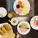 Arena Hotel 2*