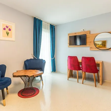 Arena Hotell 2*