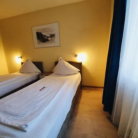Hotell Arena 2*