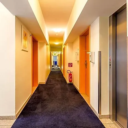 Arena Otel Köln